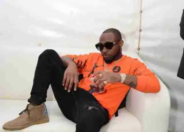 “What Do You Know About Worth”– Davido Shuts Down ‘Rude’ Fan